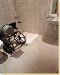 La sde avec le siège de douche